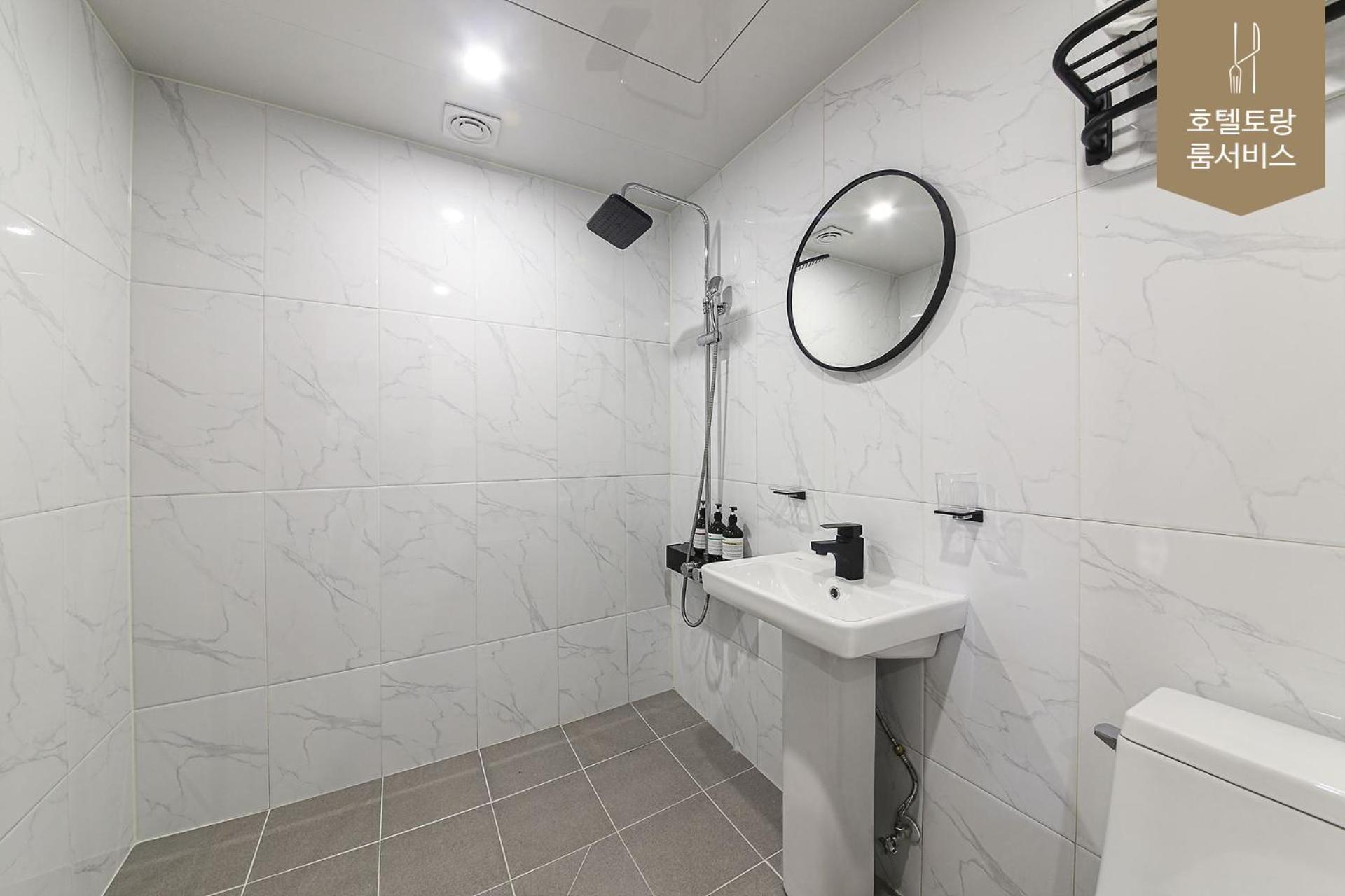 Hotel Torang Чонджу Экстерьер фото
